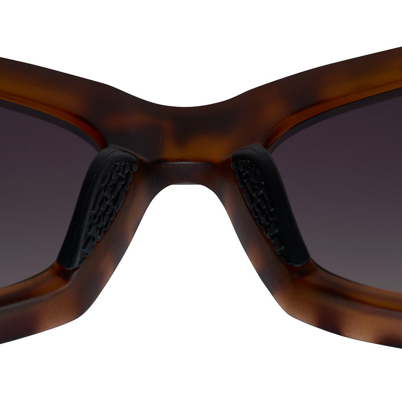 / Smoke Fade | gotcha_nose.JPG | The Landlocked Clawdia, cat-eyed shapped sunglasses from Pit Viper