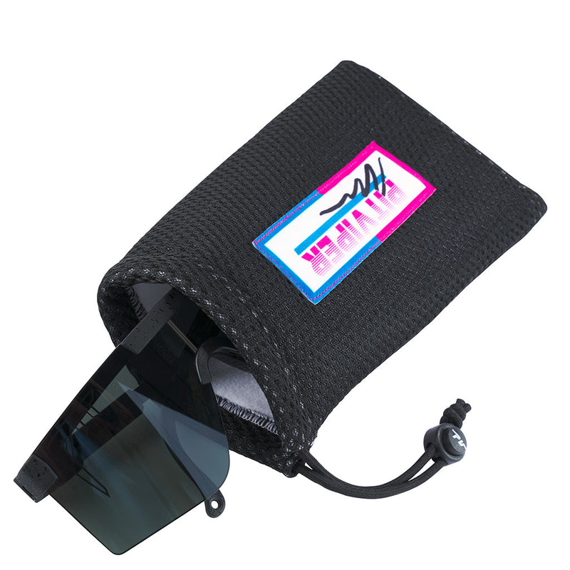 | im_detail_oriented.JPG | The Laserdisc Limpcloth from Pit Viper