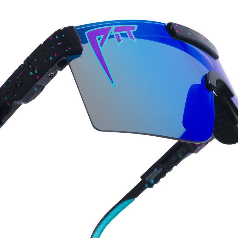 HDPV Polarized Blue / Regular | im_ready_for_my_closeup.JPG | The Midnight Original Regular HDPV Polarized Blue, shield style sunglasses from Pit Viper, polarized sunglasses from Pit Viper
