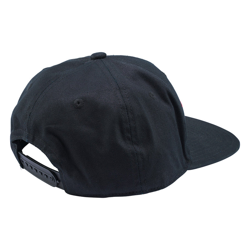 | it_the_back.JPG | The Reign in Mud Stepson Hat from Pit Viper