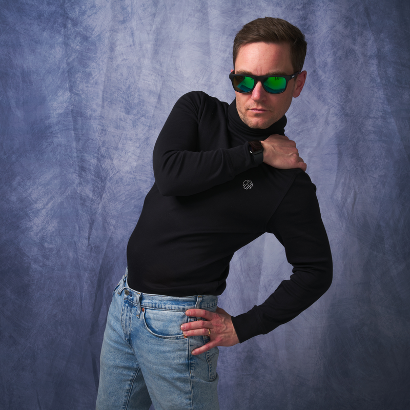 / HDPV Polarized Blue-Green | photo_of_person.JPG | The Bio Exec Highball, polarized sunglasses from Pit Viper