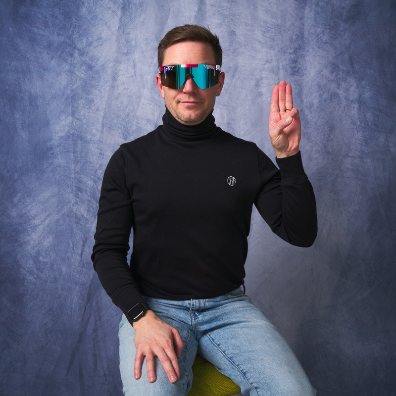 HDPV Polarized Blue / Regular | photo_of_person.JPG | The Firecracker Original 2.0, polarized sunglasses from Pit Viper